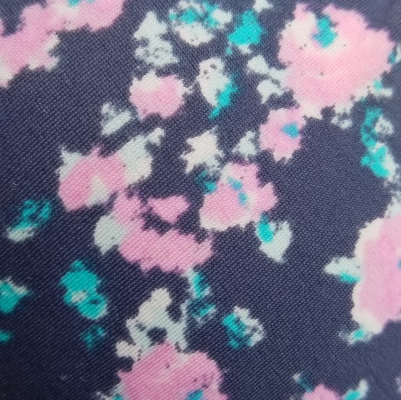 Patterned Swim Top - Picture 2 of 3